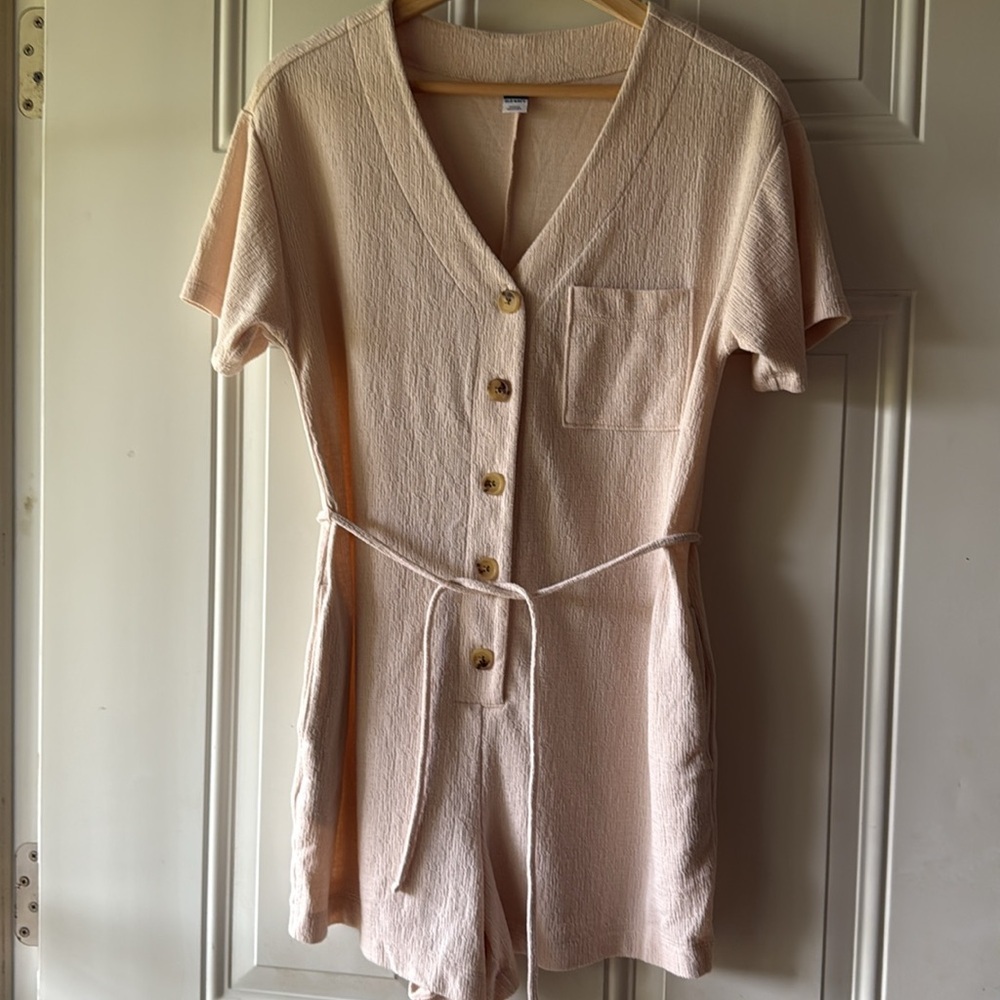 Old Navy Textured Romper - Picture 2 of 7